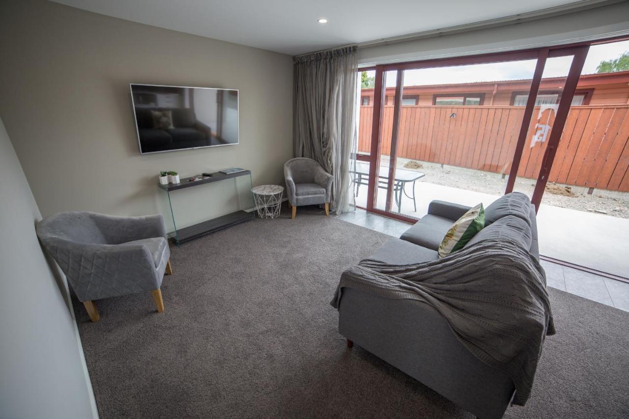 Red Tussock Motel 3*